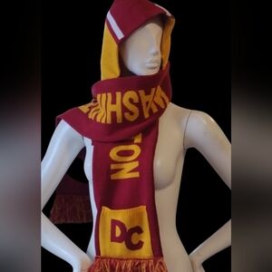 Washington DC Hooded Scarf with Pockets